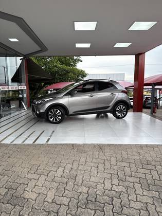 HYUNDAI HB20X 1.6 16V PREMIUM FLEX 4P AUTOMÁTICO